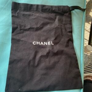 CHANEL black canvas dust cloth 12/13
